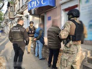 Шахраї намагались заволодіти будівлею Державної фіскальної служби України