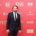 Красная дорожка кинофестиваля: Катрин Денев, Эйдан Тернер и Михаил Жванецкий