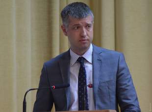 Кабмин назначил временного начальника в порт Черноморска