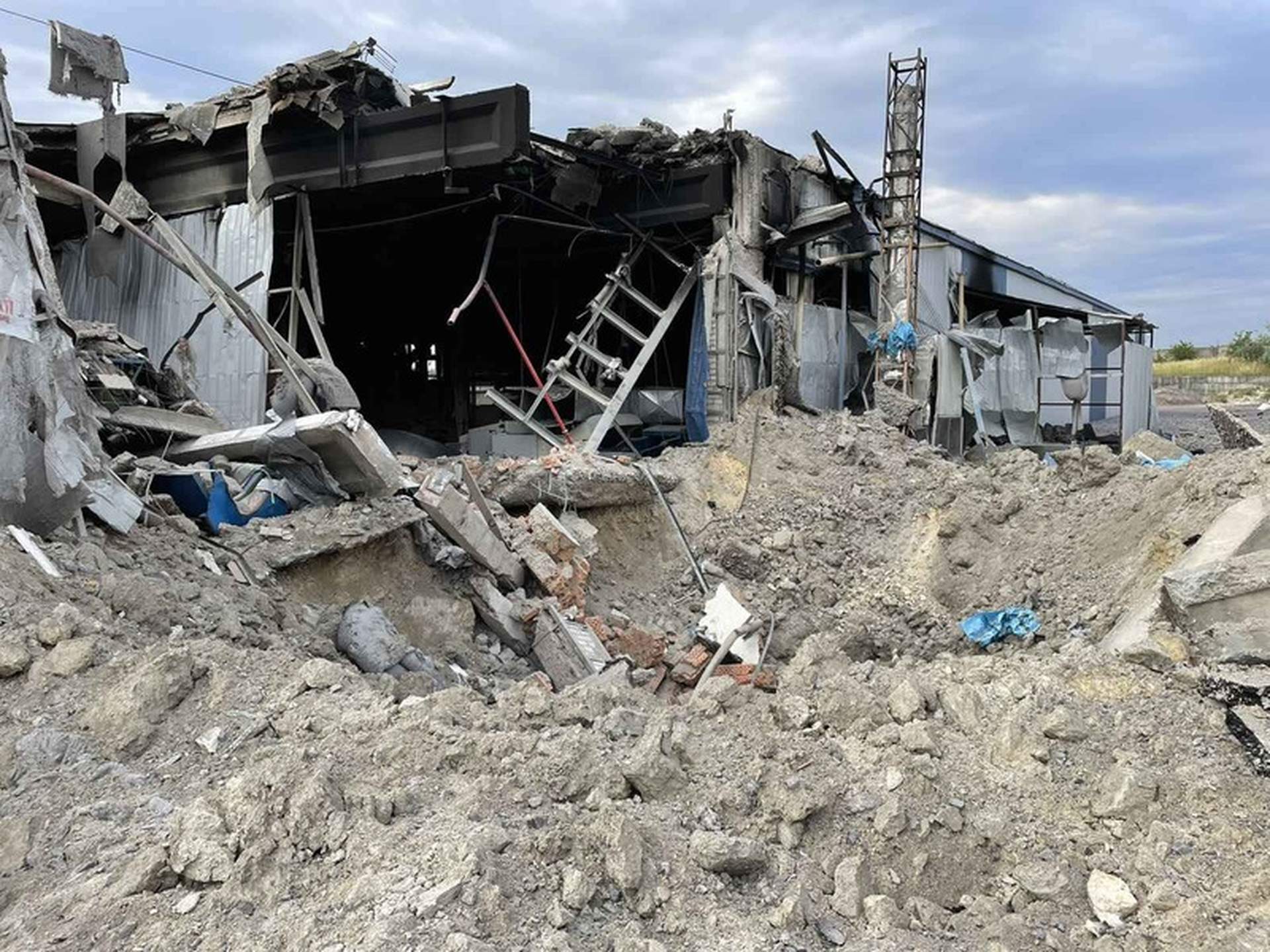 Збитки екології від руйнування росіянами миколаївської фабрики склали майже півмільярда гривень