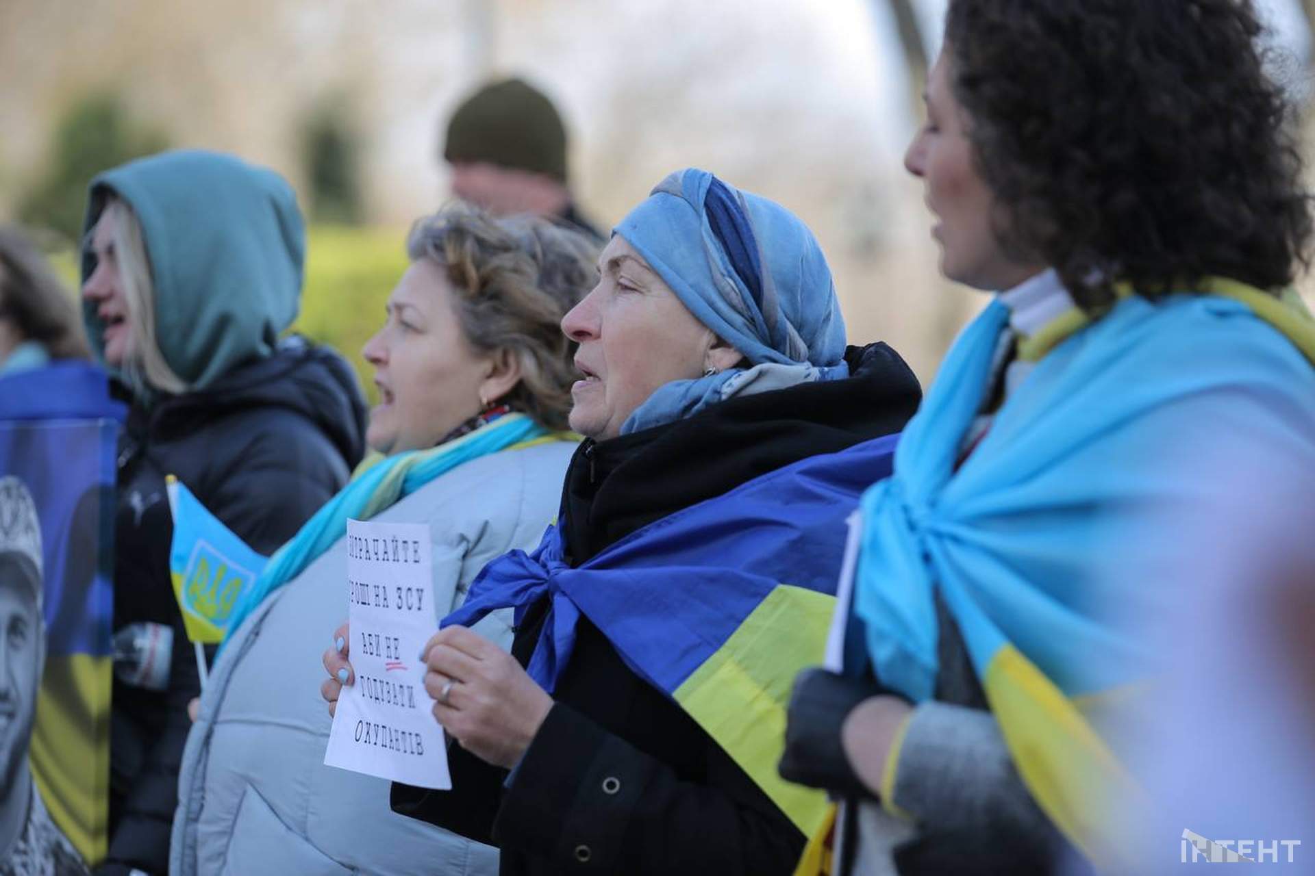 У другу річницю вторгнення одесити вийшли на 26 щосуботню акцію перед мерією