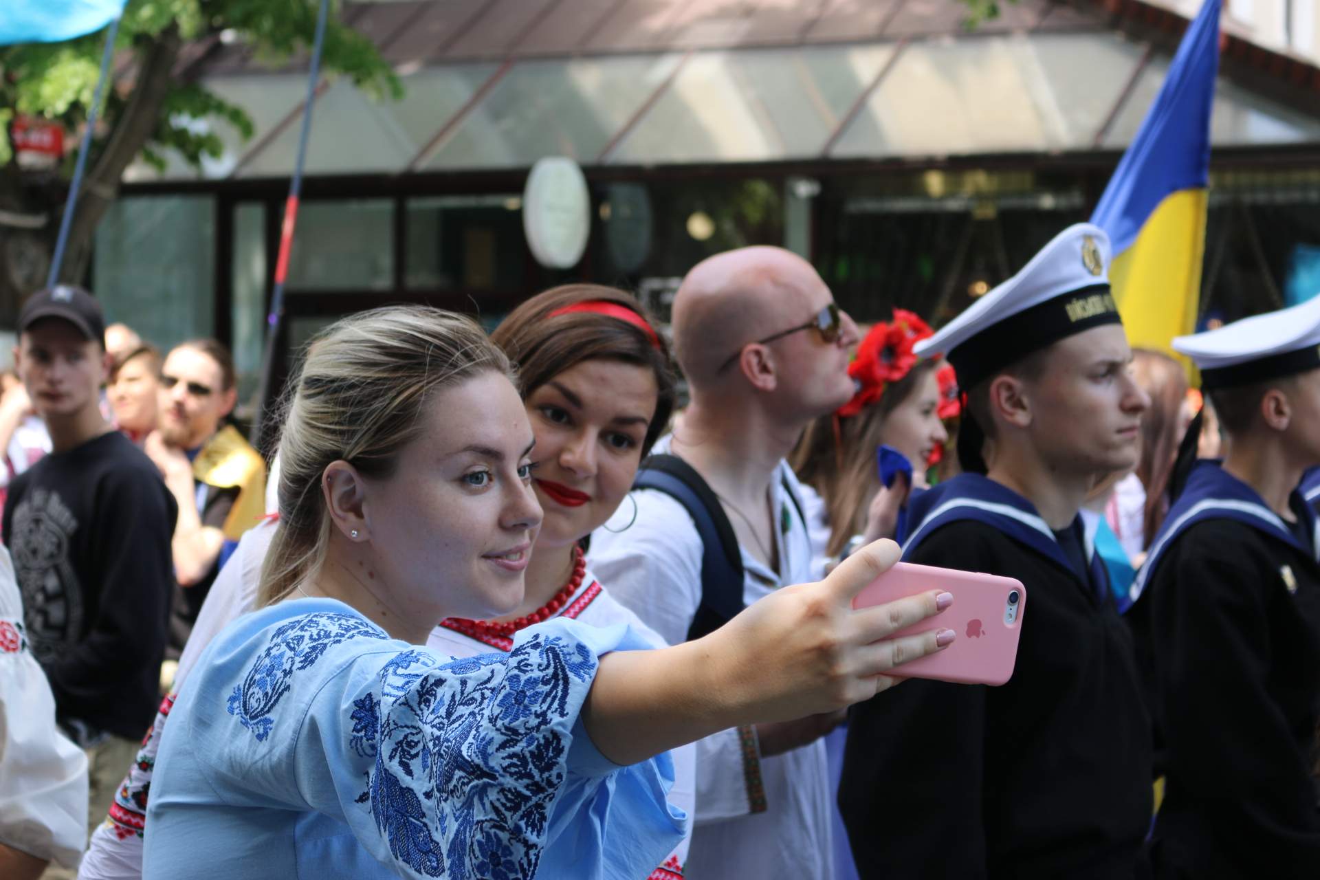 Мегамарш у вишиванках 2019