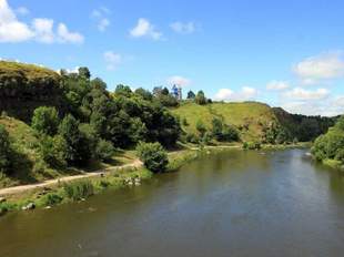 На Миколаївщині зупинили незаконні оборудки із землею біля річки Південний Буг
