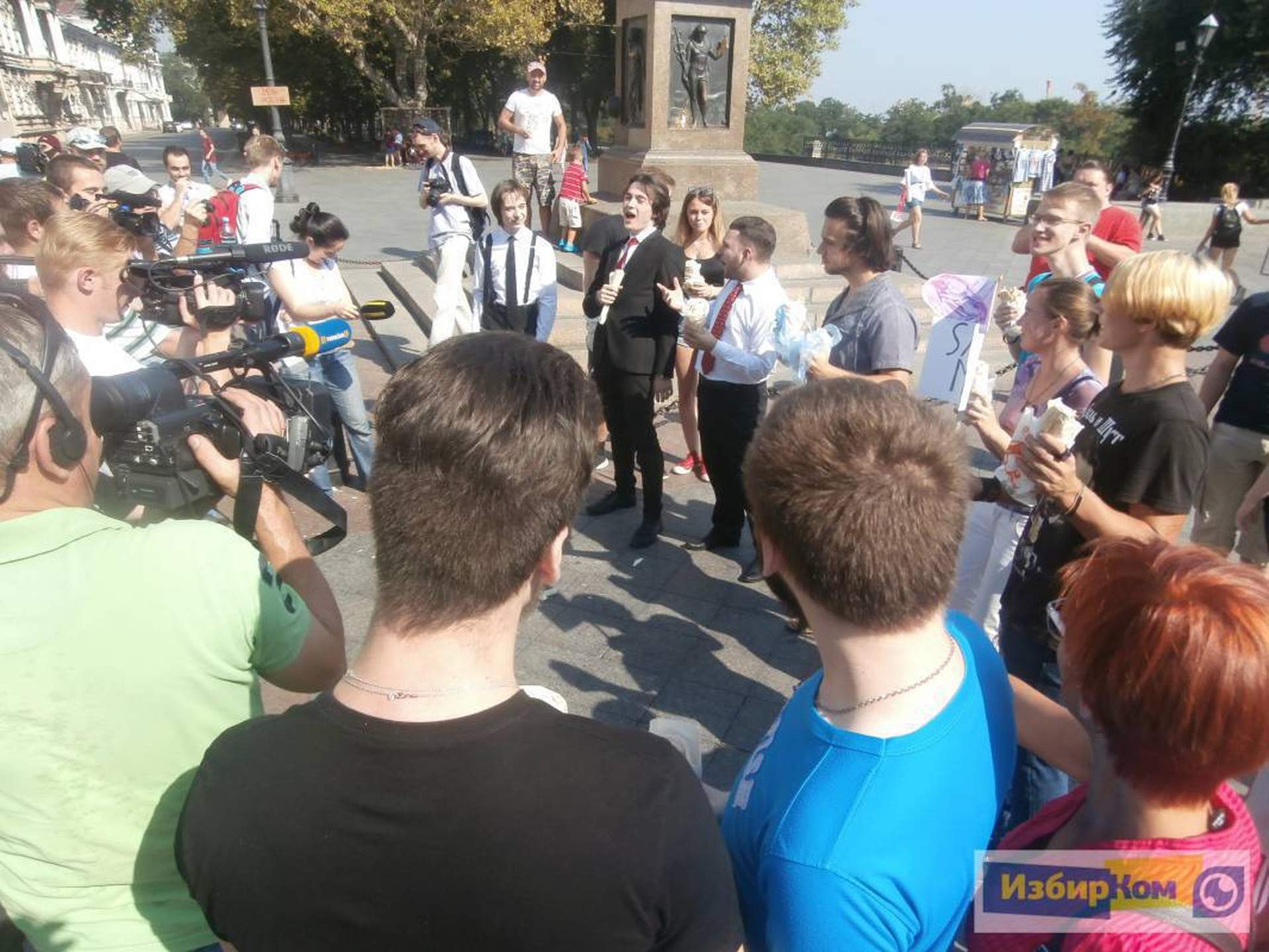 В Одессе прошел "Шаурмарш" против произвола чиновников