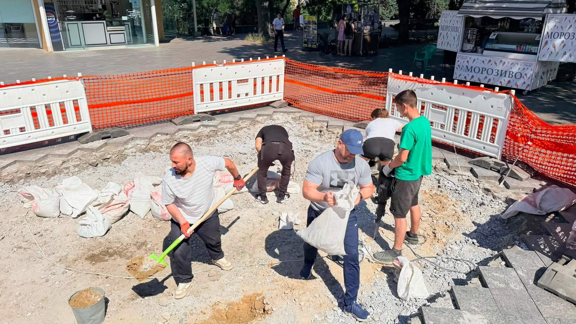 На Приморьскому бульварі в Одесі відновили розкопки: вже є перша знахідка