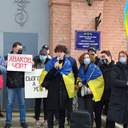 Активісти привітали Сергія Стерненка з Днем народження під стінами Одеського СІЗО