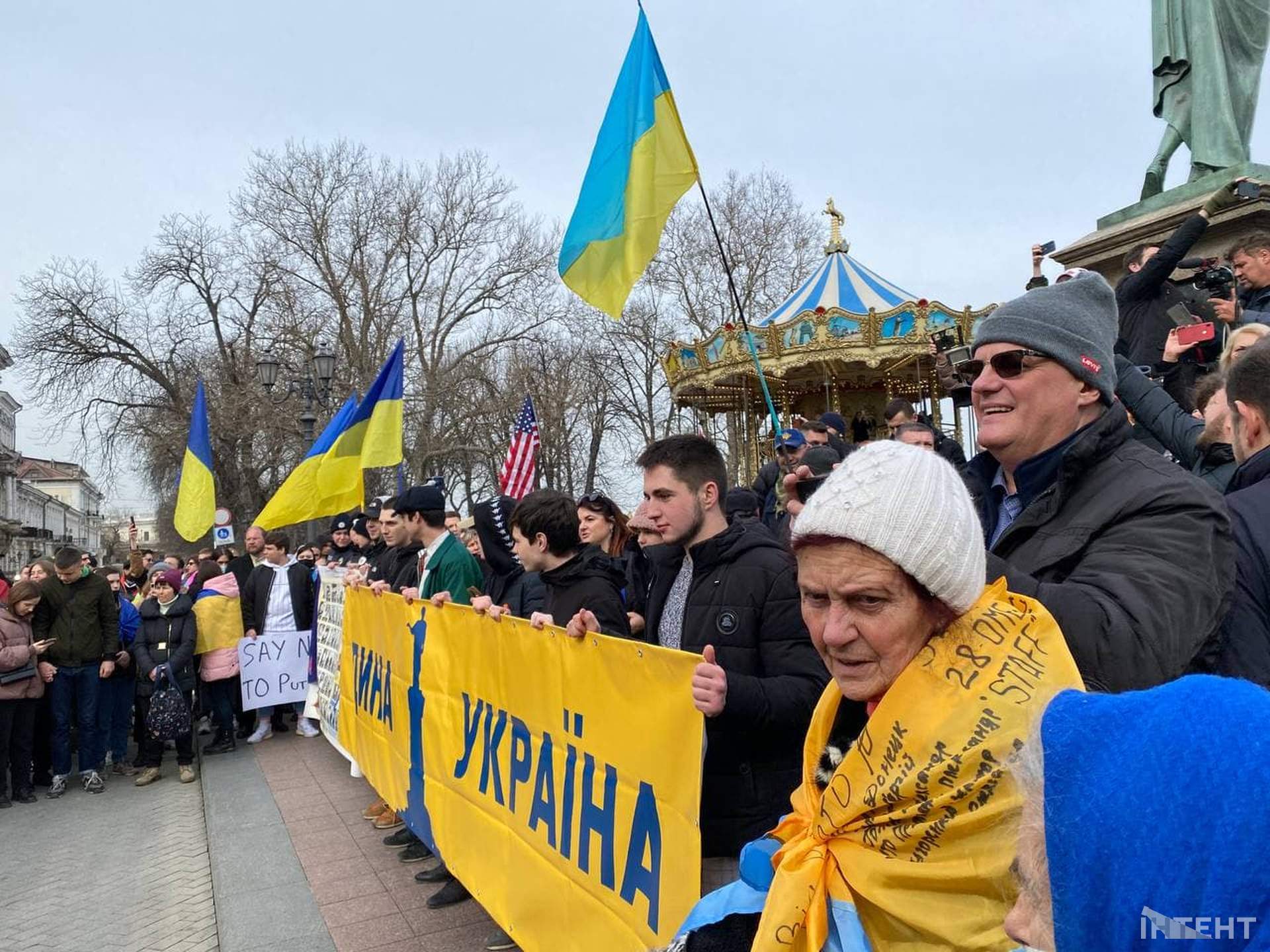 Світлини ІзбірКому з Маршу Єдності та мітингу в центрі Одеси