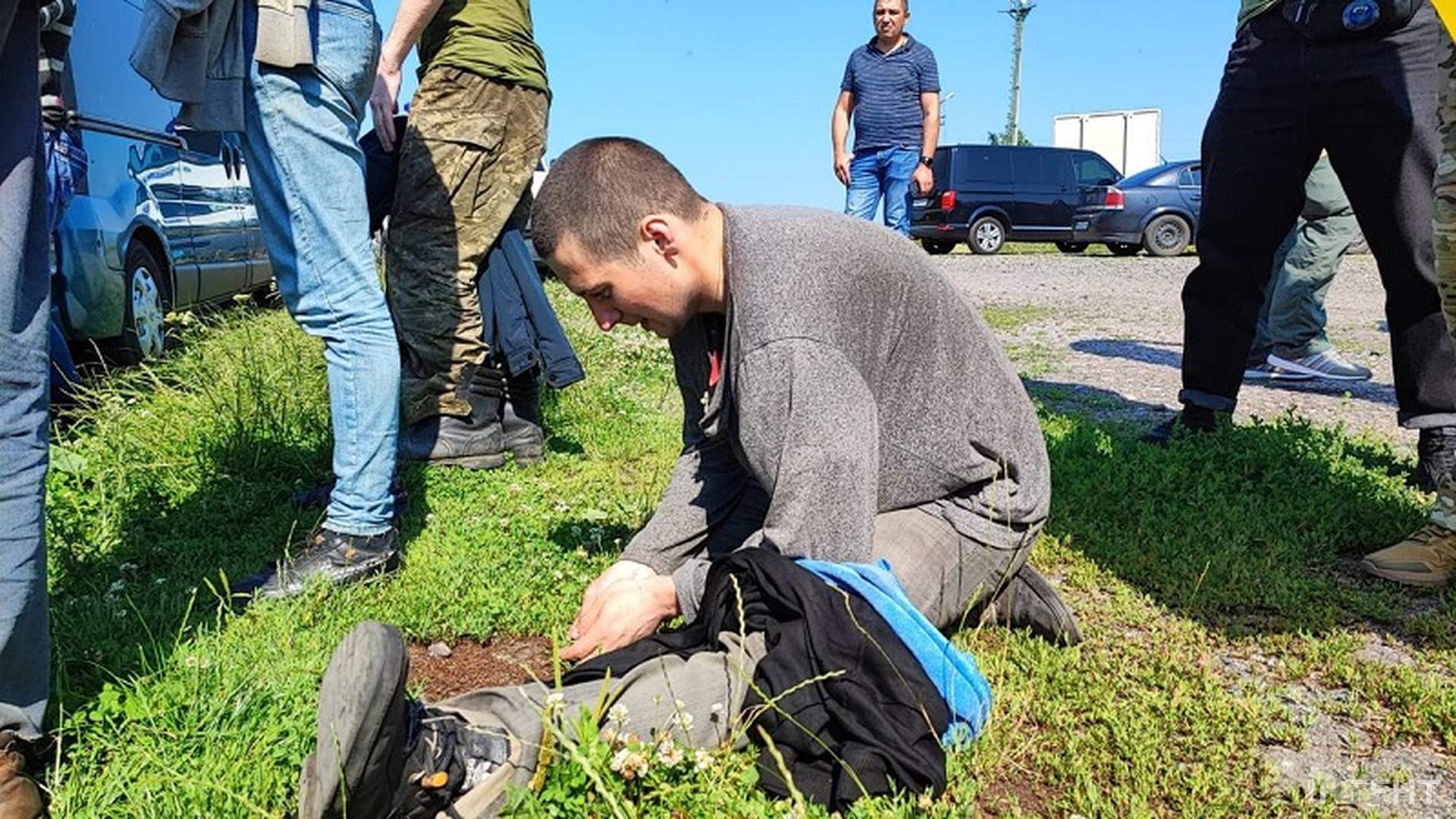 Гітару з автографом Вакарчука в Одесі продали за 170 тисяч