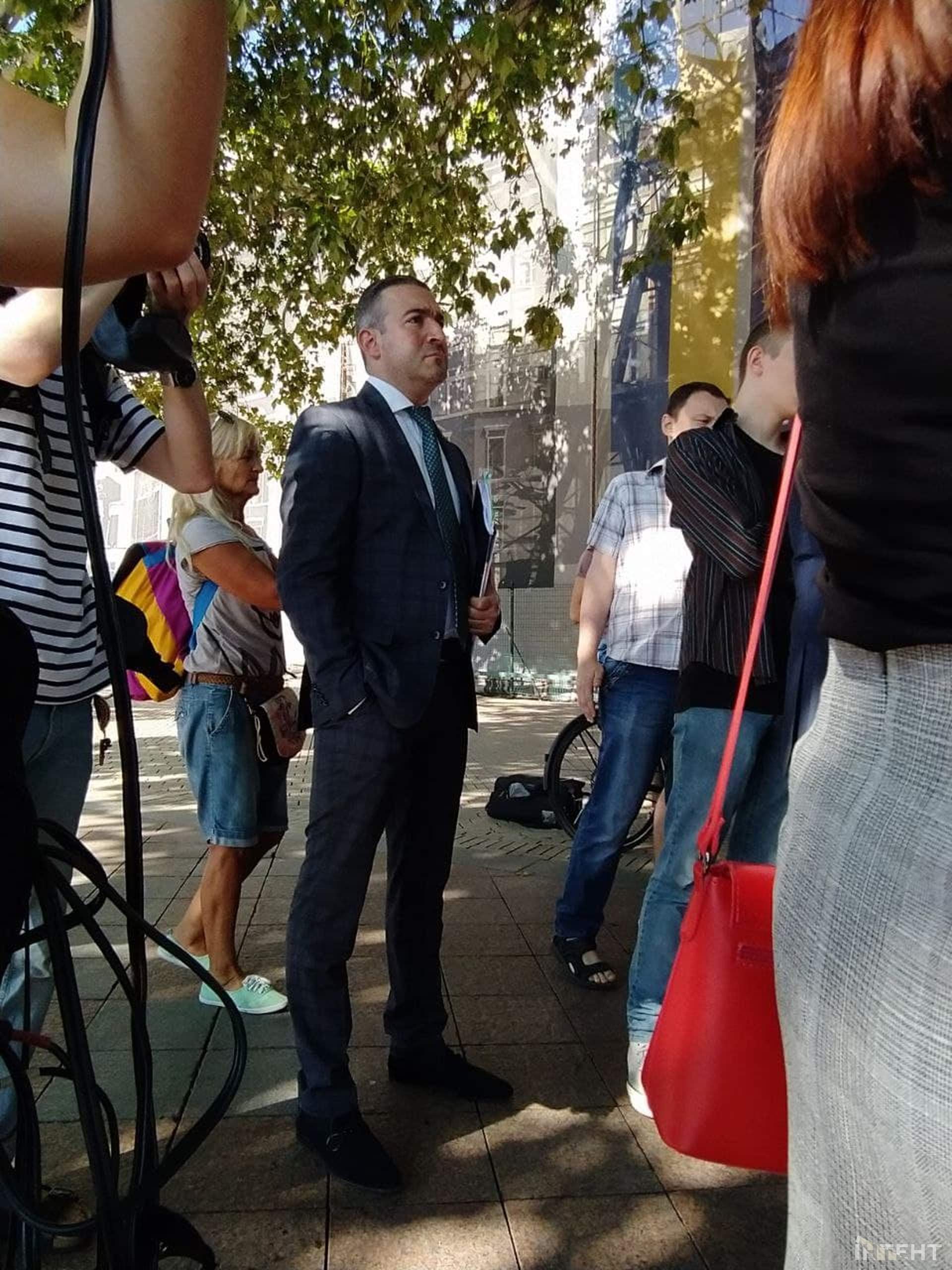 Протест під будівлею мерії через знесення друкарні Фесенка