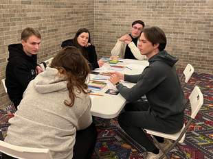 У Миколаєві проводять курси з безпеки та арттерапії за підтримки Уряду Данії