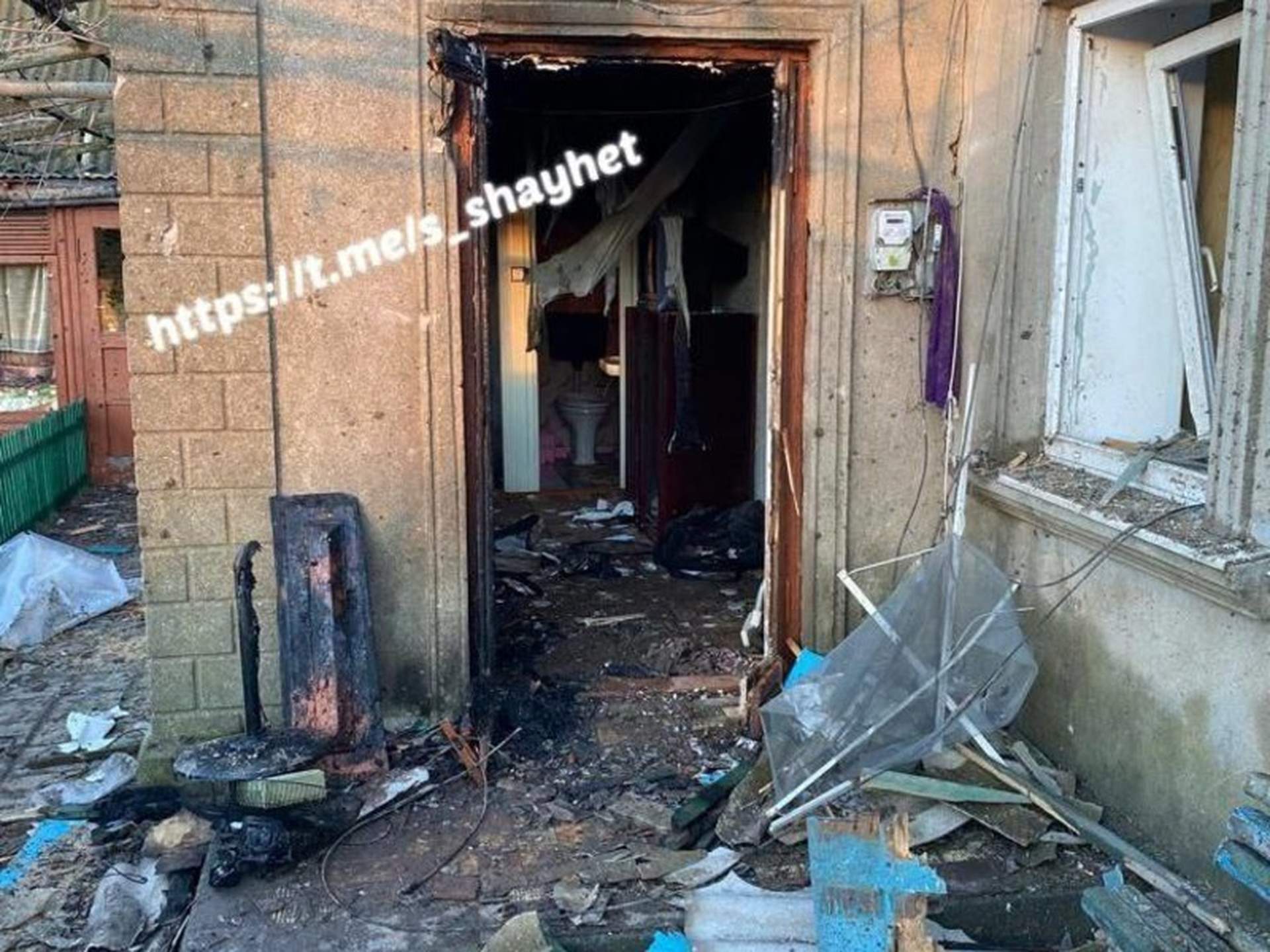 Внаслідок обстрілів в Очакові горіли автівки та житлові будинки