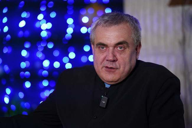 К войне можно привыкнуть, - настоятель салезианского монастыря отец Марьян Куц