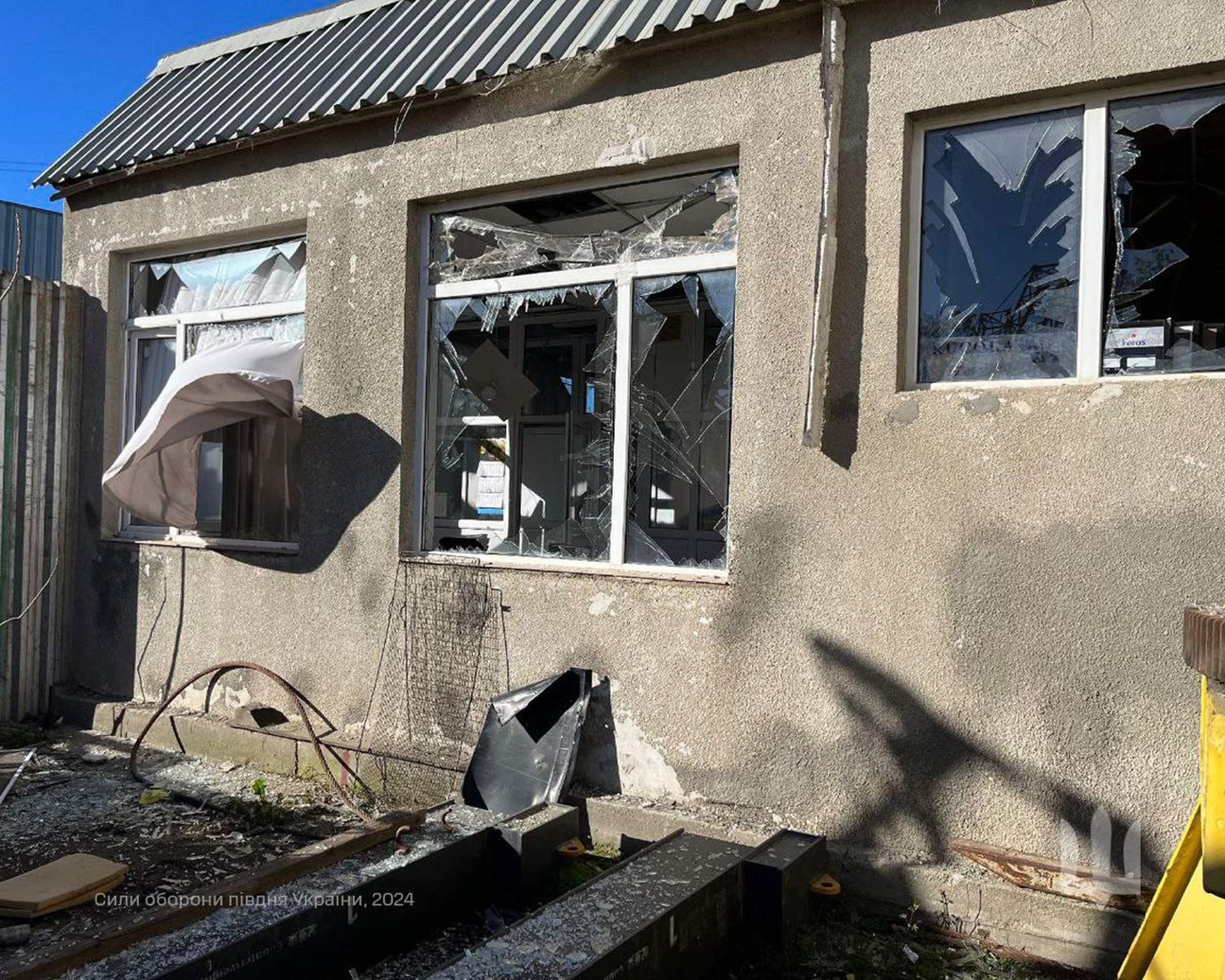 Оновлено: З акваторії Чорного моря ворог спрямував 2 керовані авіаційні ракети по Одесі. Поранено трьох дітей