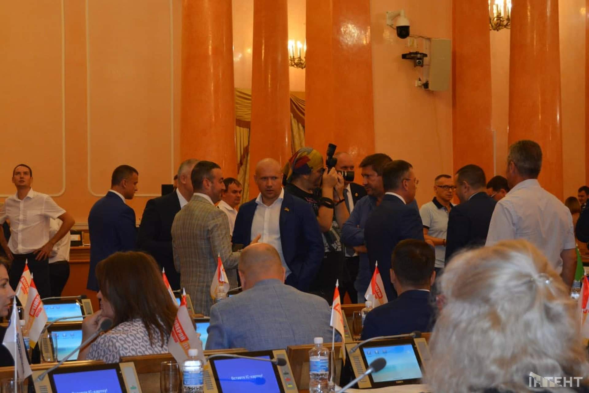 Пленарне засідання восьмої сесії Одеської міської ради у світлинах ІзбірКома