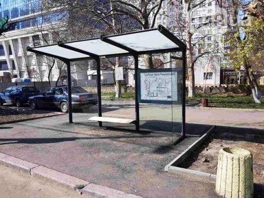 В Одессе обсуждают организацию 49 остановок для общественного транспорта: денег пока нет