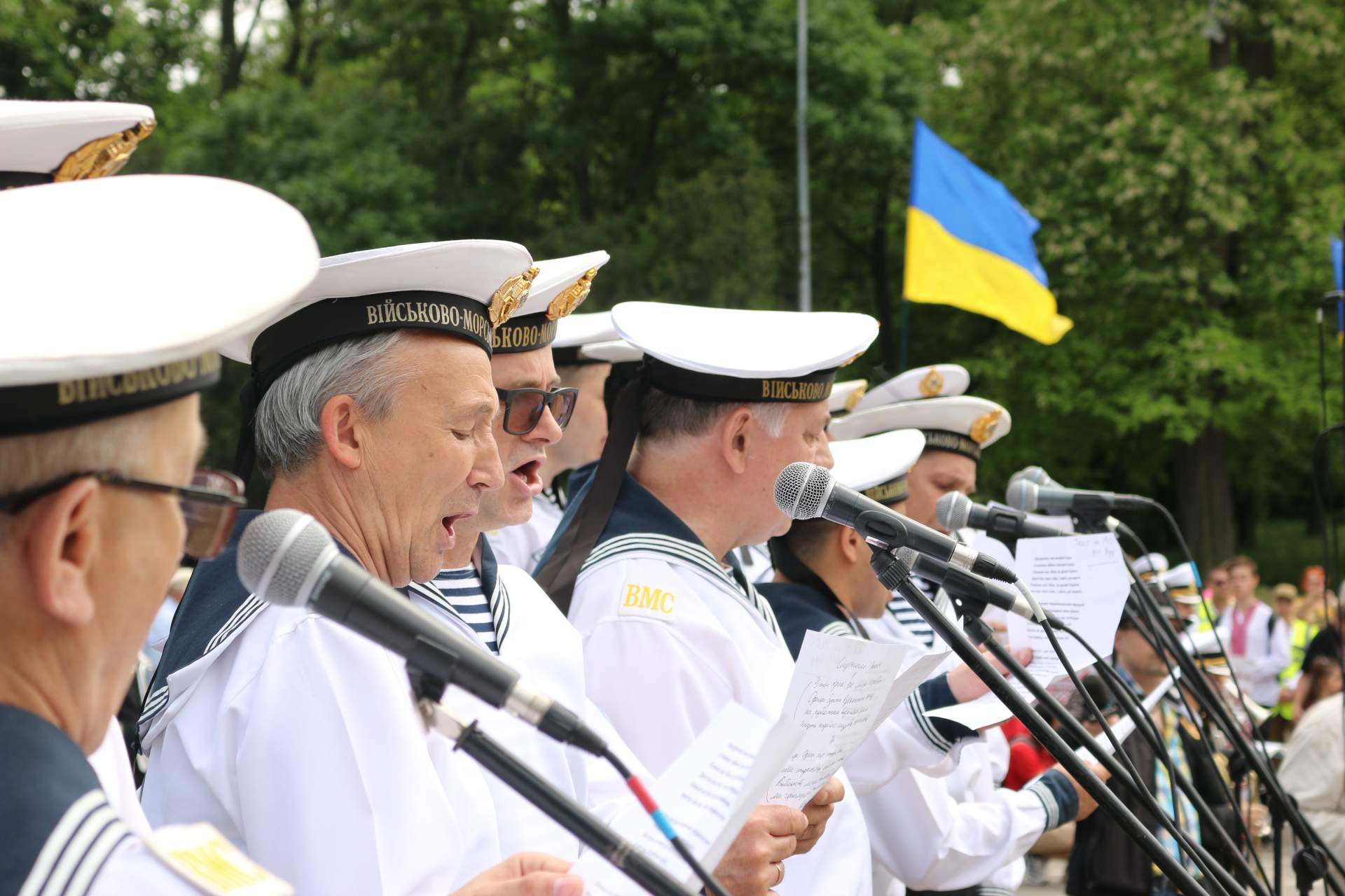 В Одессе состоялся «Мегамарш у вишиванках»