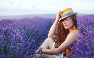 Кримську фотографку засудили до 22 років колонії за замах на російського офіцера