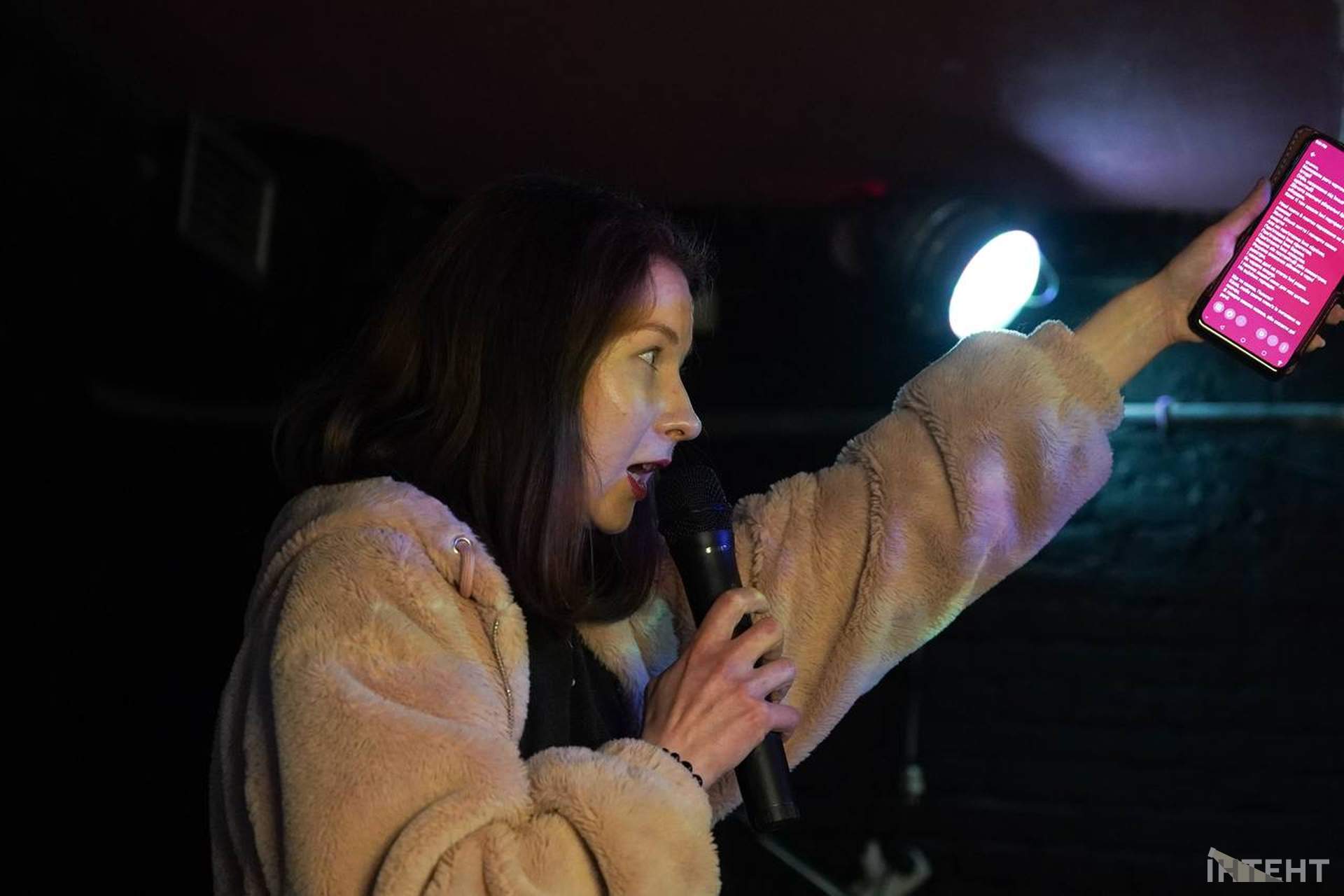 В Одесі поети та поетки змагалися за право участі у світовому чемпіонаті