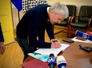 Міністр культури підписав номінаційне досьє на включення Одеси до списку ЮНЕСКО