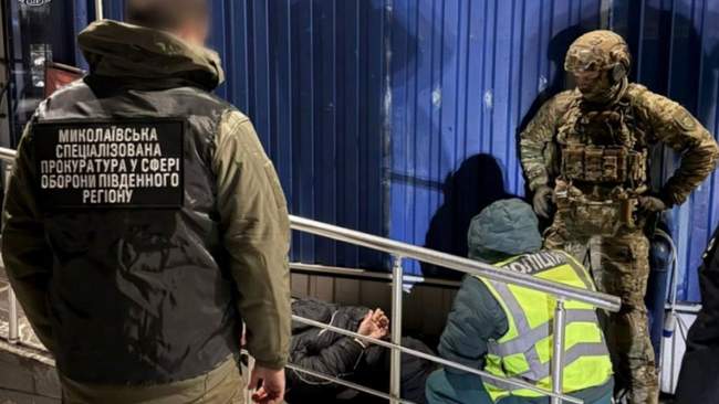 Затримання підозрюваного у Миколаєві. ФОТО: vppdr.gp.gov.ua