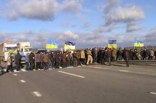Ветераны МВД перекрыли на полтора часа трассу «Одесса-Киев»
