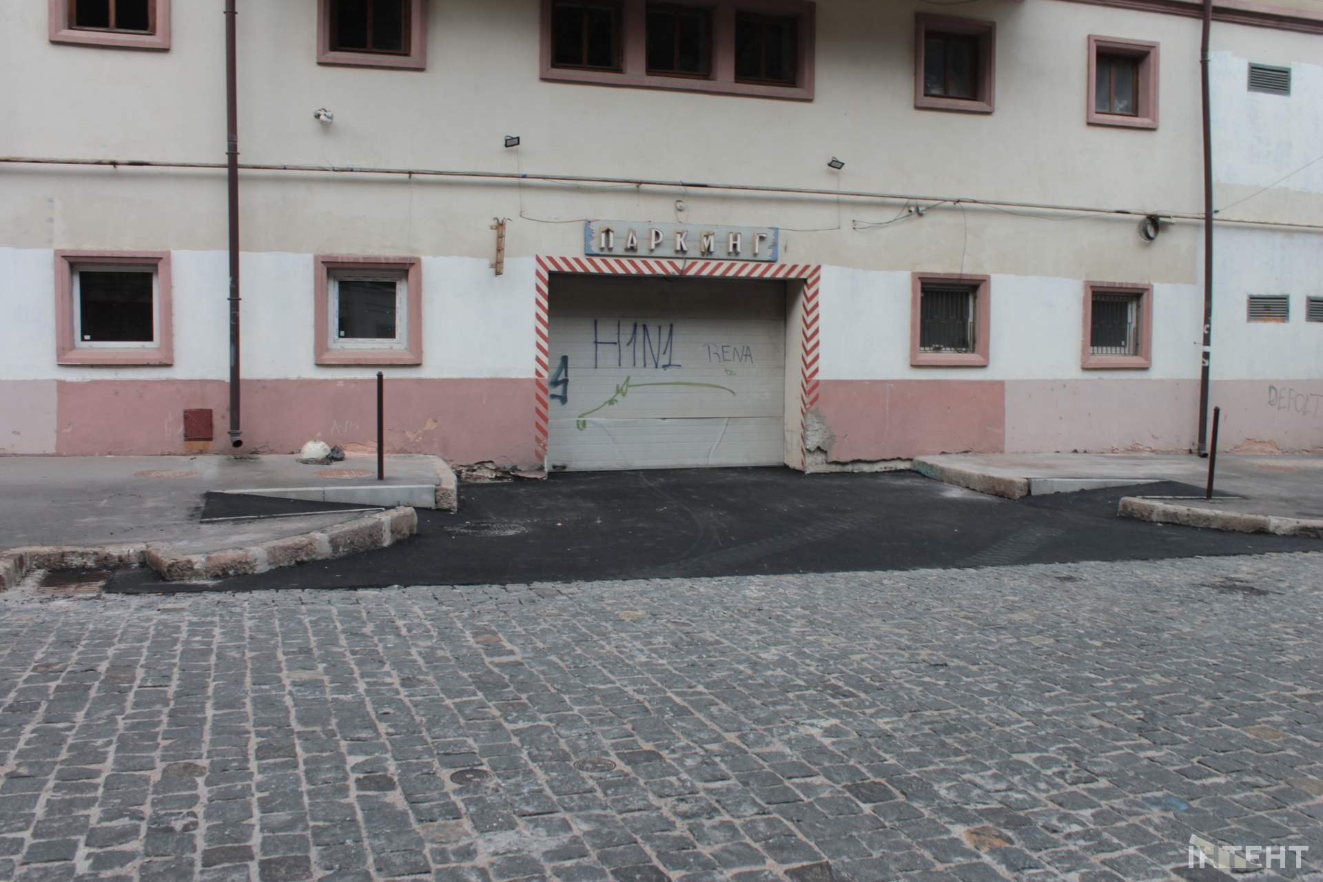 В Одесі майже завершили ремонтувати Деволанівський узвіз