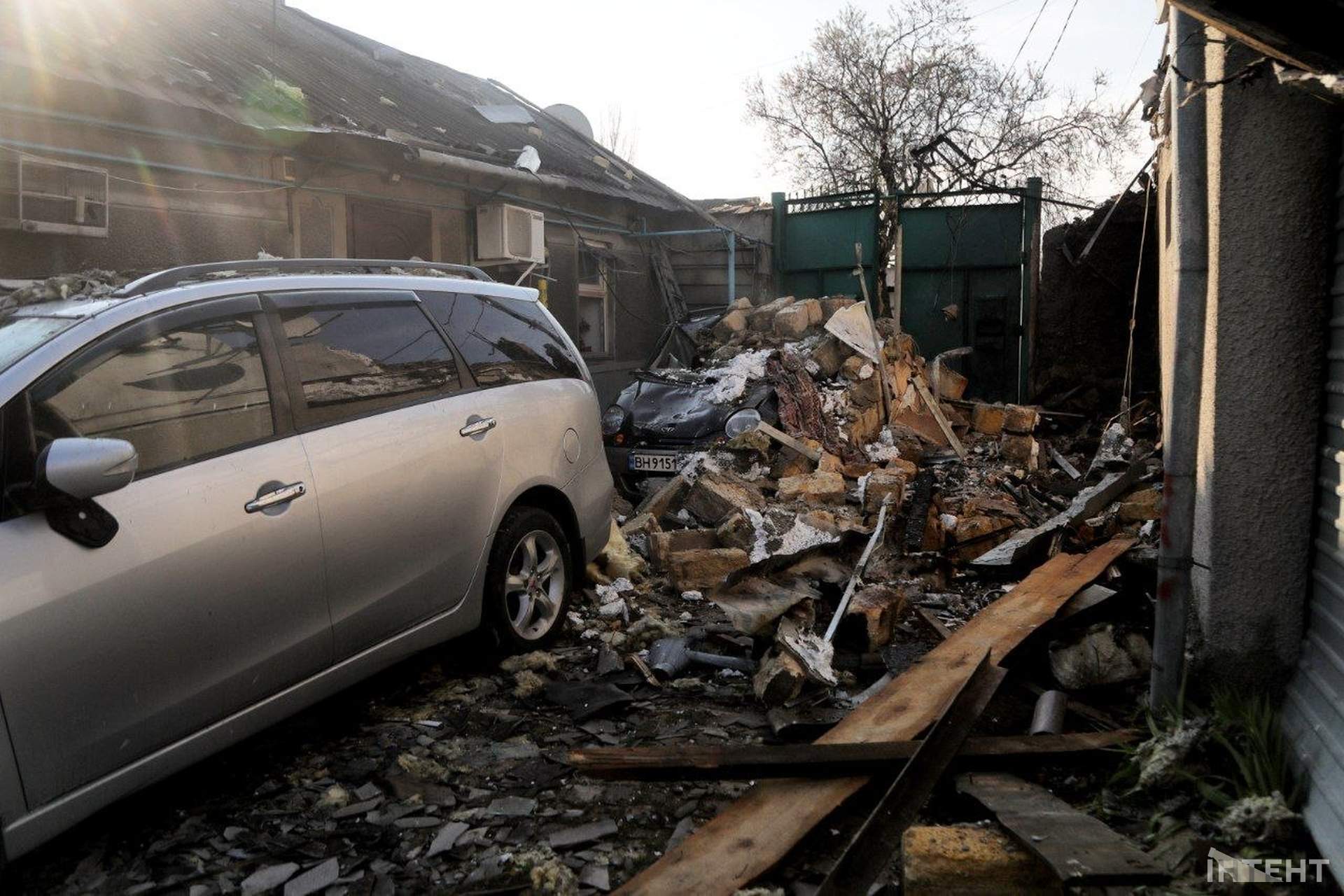 Внаслідок нічної атаки росіян в Одесі пошкоджень зазнали дев'ять будинків