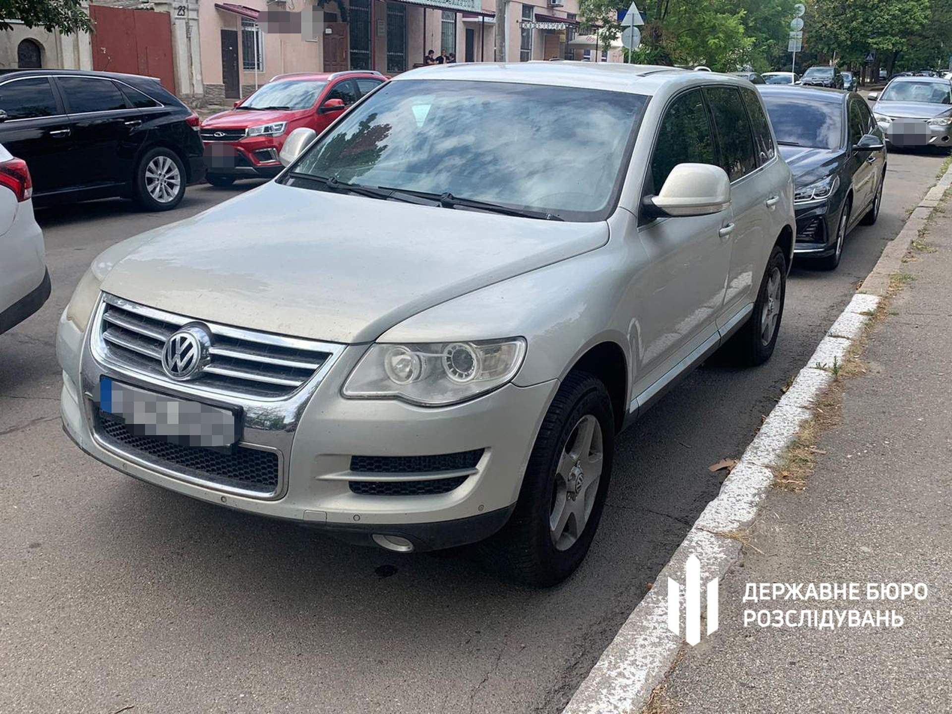 На Миколаївщині викрили схему продажу автівок для ЗСУ