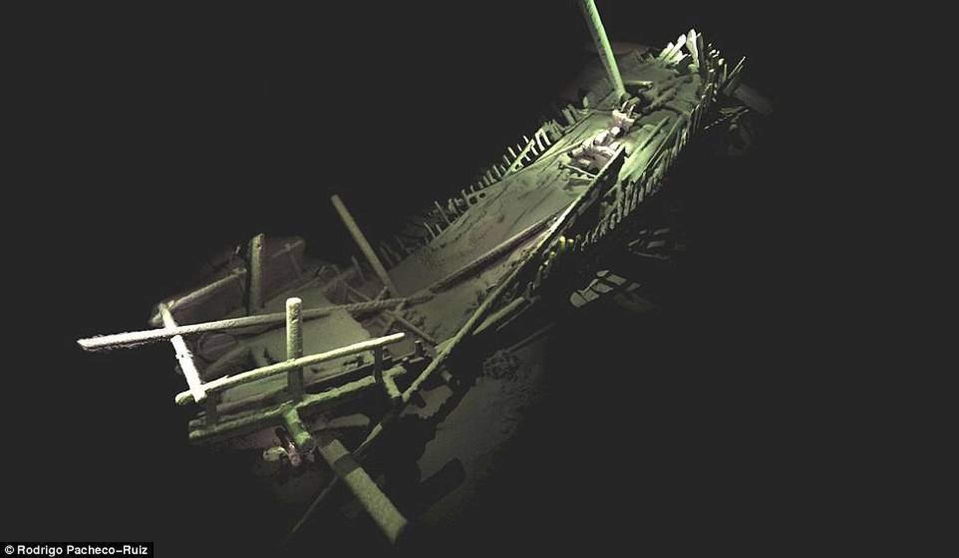 Ученые сделали 3D фото затонувших в Черном море византийских кораблей