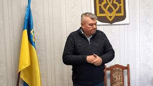 Главу поселкового совета в Одесской области отстранили от должности по подозрению во взяточничестве