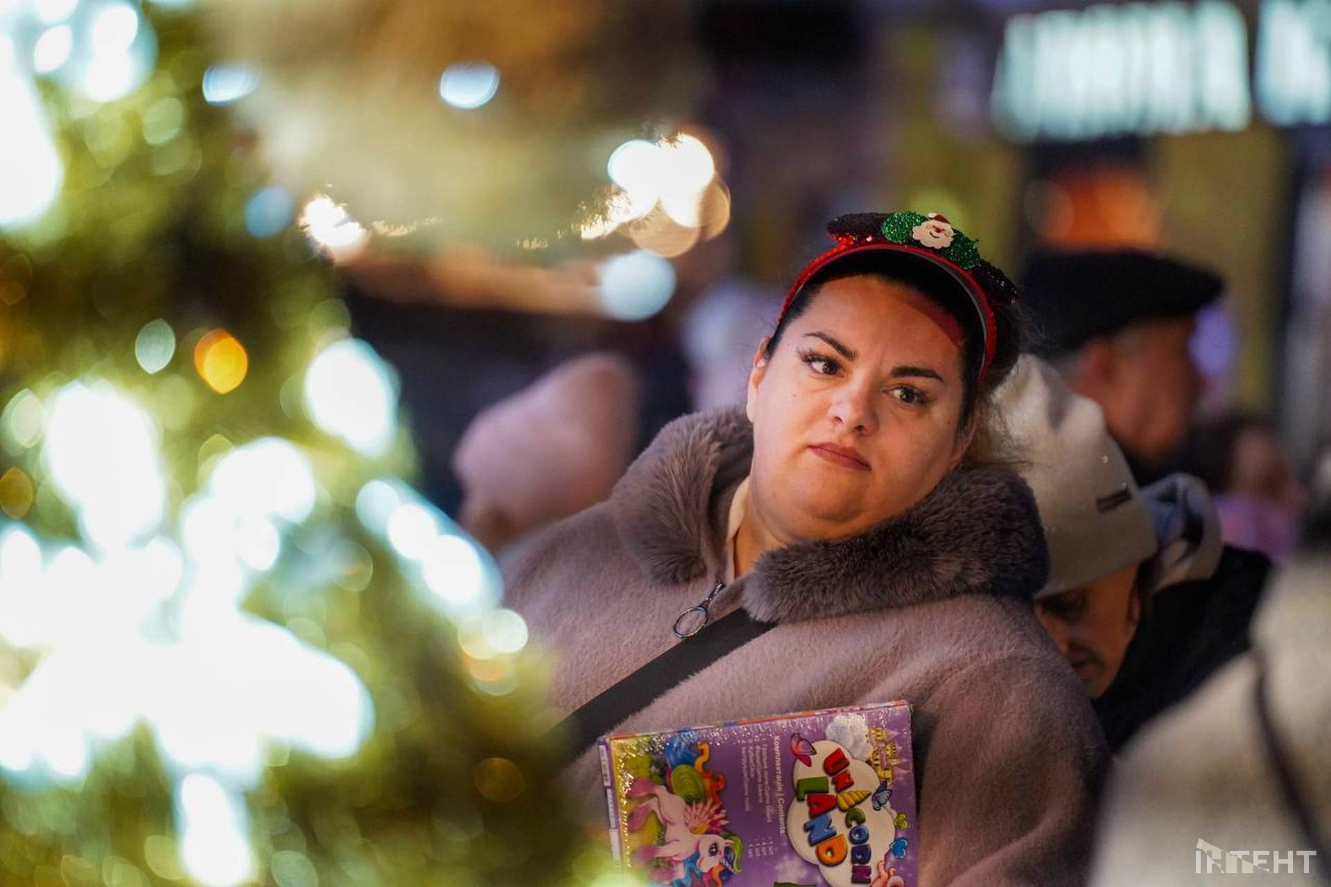 В Одесі запалили головну новорічну ялинку міста