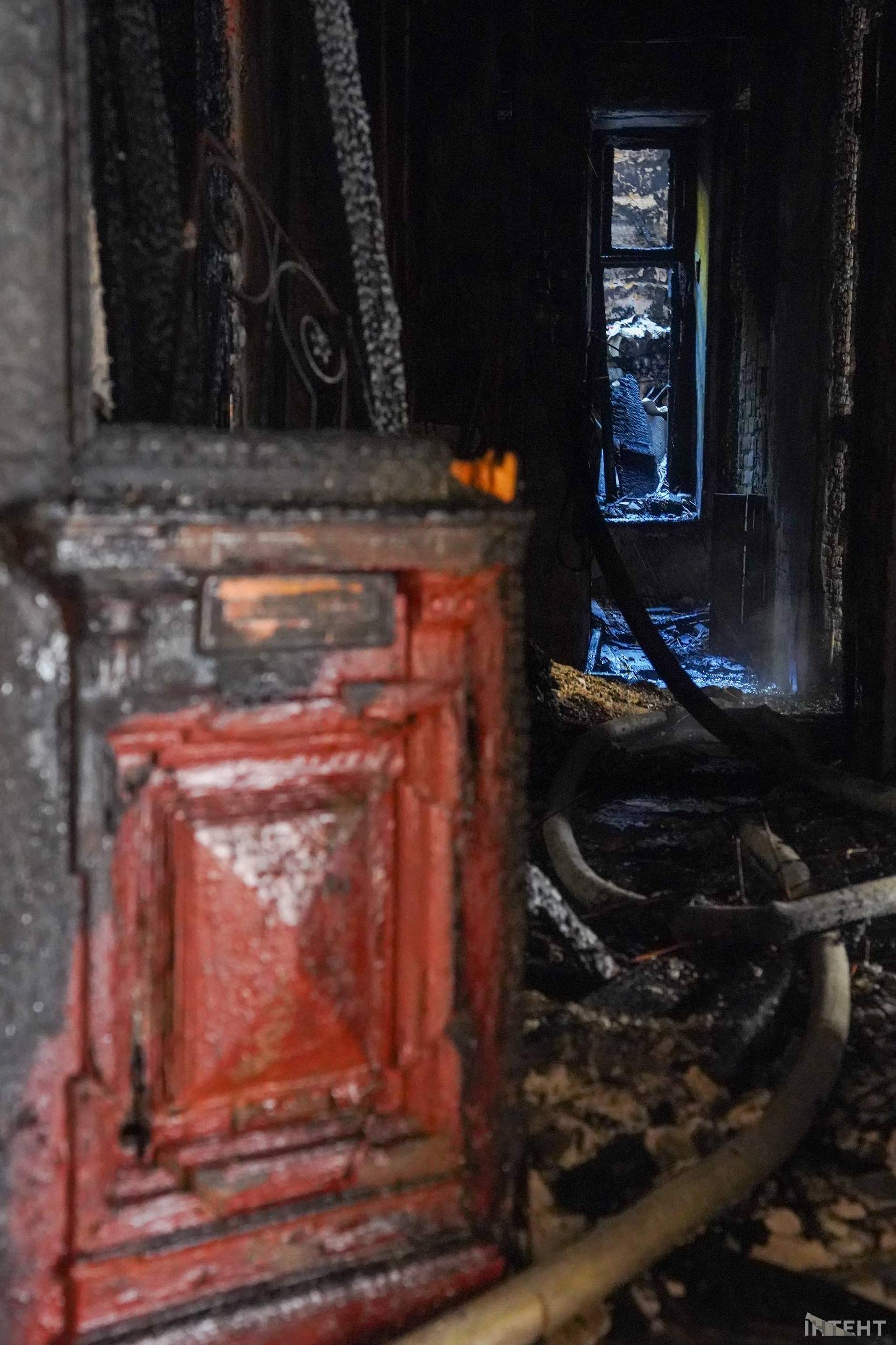 В Одесі після масованої атаки восьмеро постраждалих, згоріли автівки, зруйновані будинки