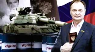 Депутат з Херсонщини підтримав рф і зняв відео в комуністичній символіці