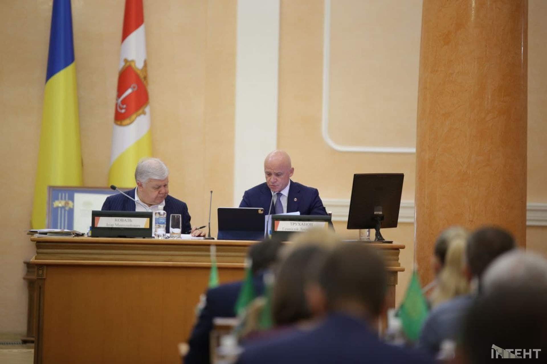 ІХ пленарне засідання Одеської міської ради в обличчях
