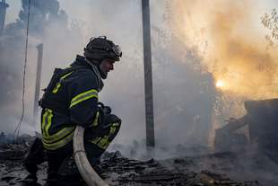 Рятувальники з Херсонщини 11 раз за добу ліквідували наслідки обстрілів регіону