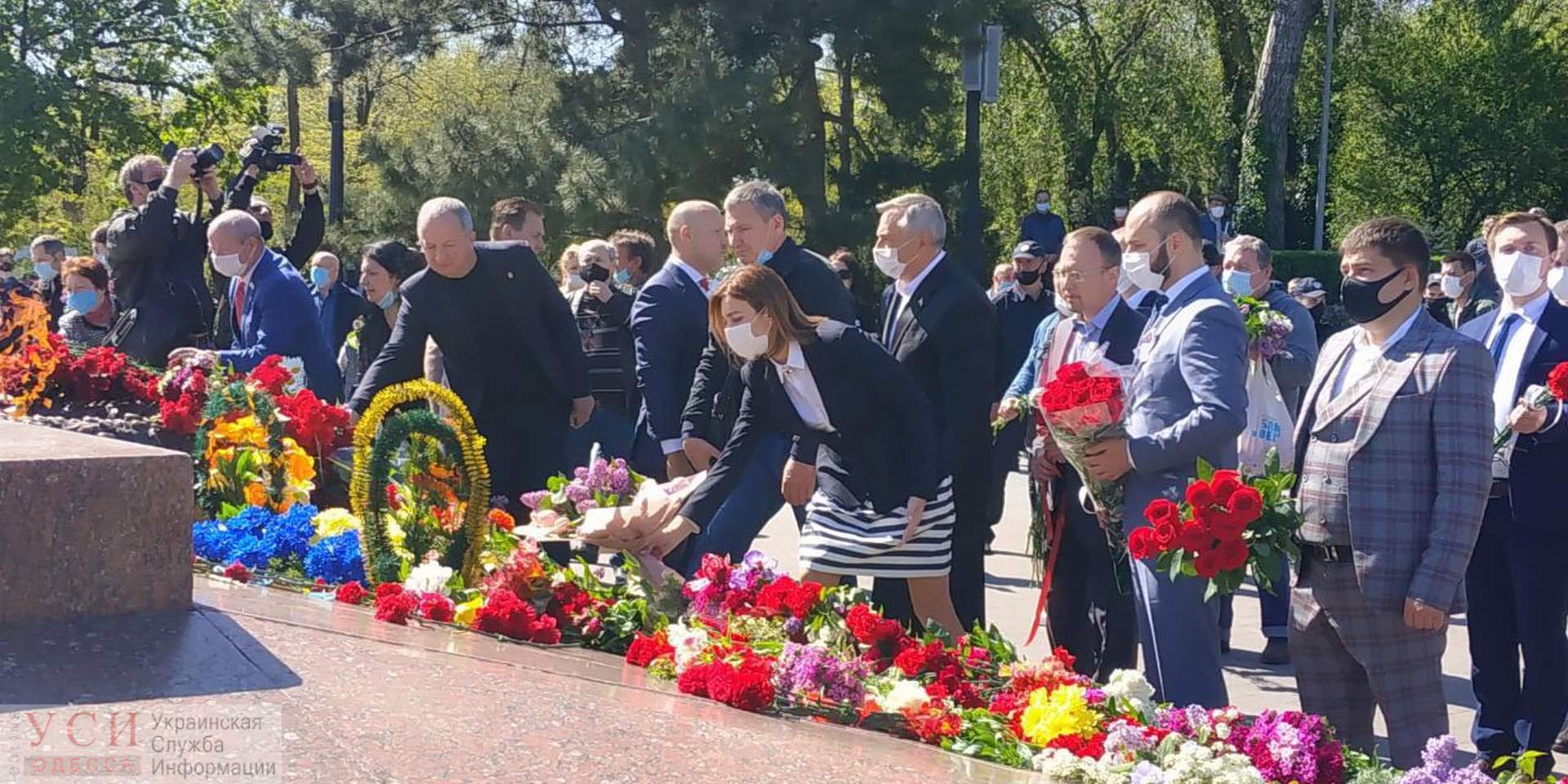 В Одесі відзначили День Перемоги покладанням квітів, та «безсмертним полком» з портретами Шухевича