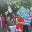 В центре Одессы "монстранты" в сопровождении человека-единорога встретились с агностиками