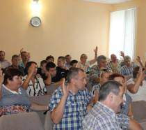 Депутаты Арцизского горсовета выразили недоверие двум заместителям мэра