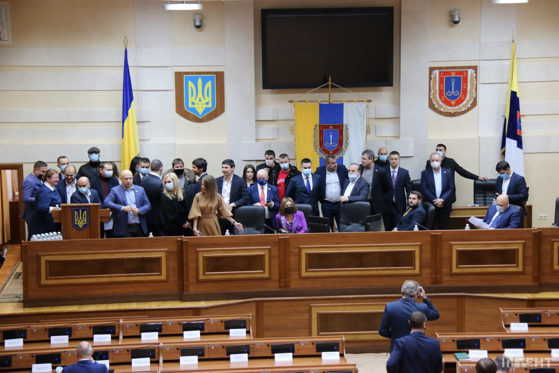 Перша сесія нової Одеської обласної ради в кадрах