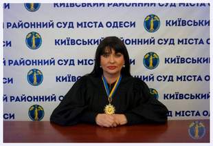 Odesa judge Saltan, suspected of bribery, mobilized and was caught drinking in a military unit