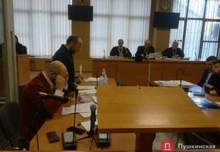 Еще двое судей в деле о пожаре в «Токио Стар» взяли самоотвод