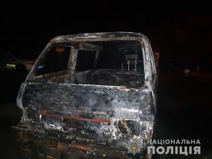 Мешканцю Одеської області спалили одразу три авто