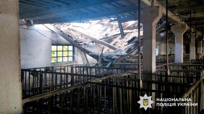 Наслідки атаки у Херсоні. ФОТО: npu.gov.ua