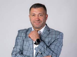 Молочна монополія: фірма дружини "слуги" виграє всі тендери в освіті Ізмаїла