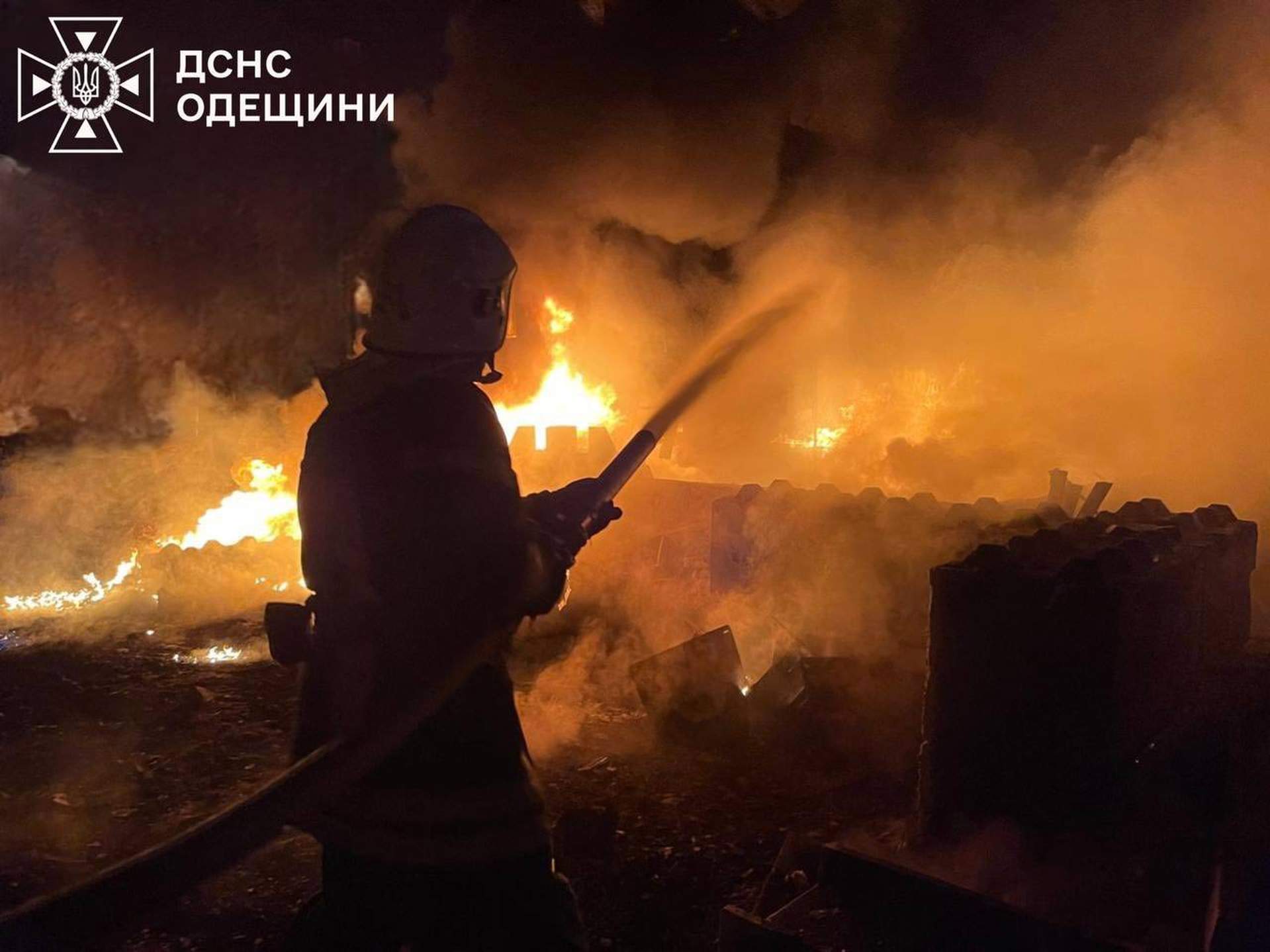 Вночі росіяни вдарили по портах Одещини