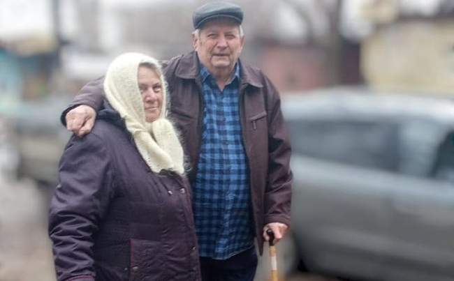 Evacuees from Tomaryne. Photo: KHOVA