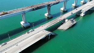 Navy tells how Russia is trying to protect the Kerch Bridge