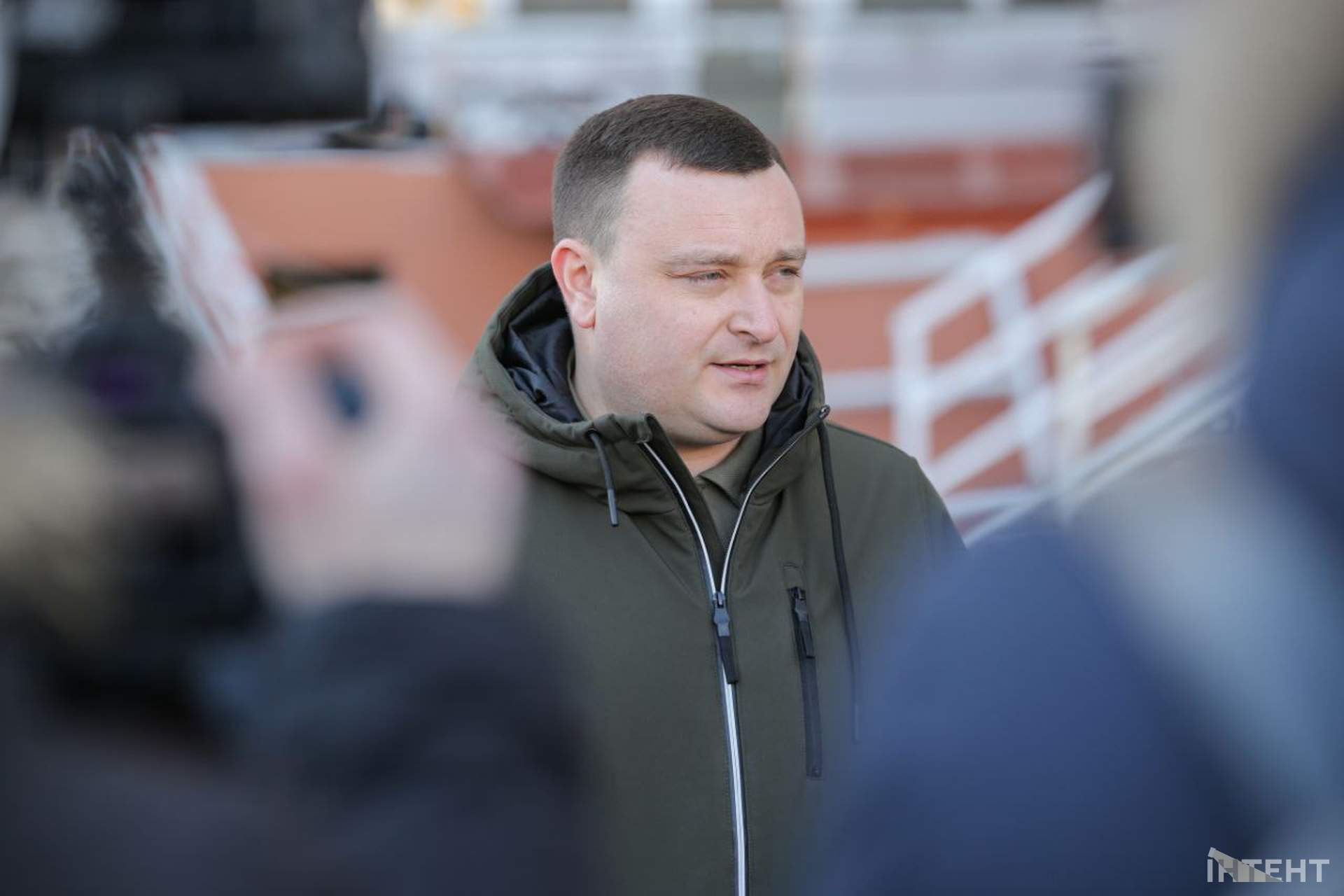 В Одесі завершили ремонт пошкодженого ракетою будинку