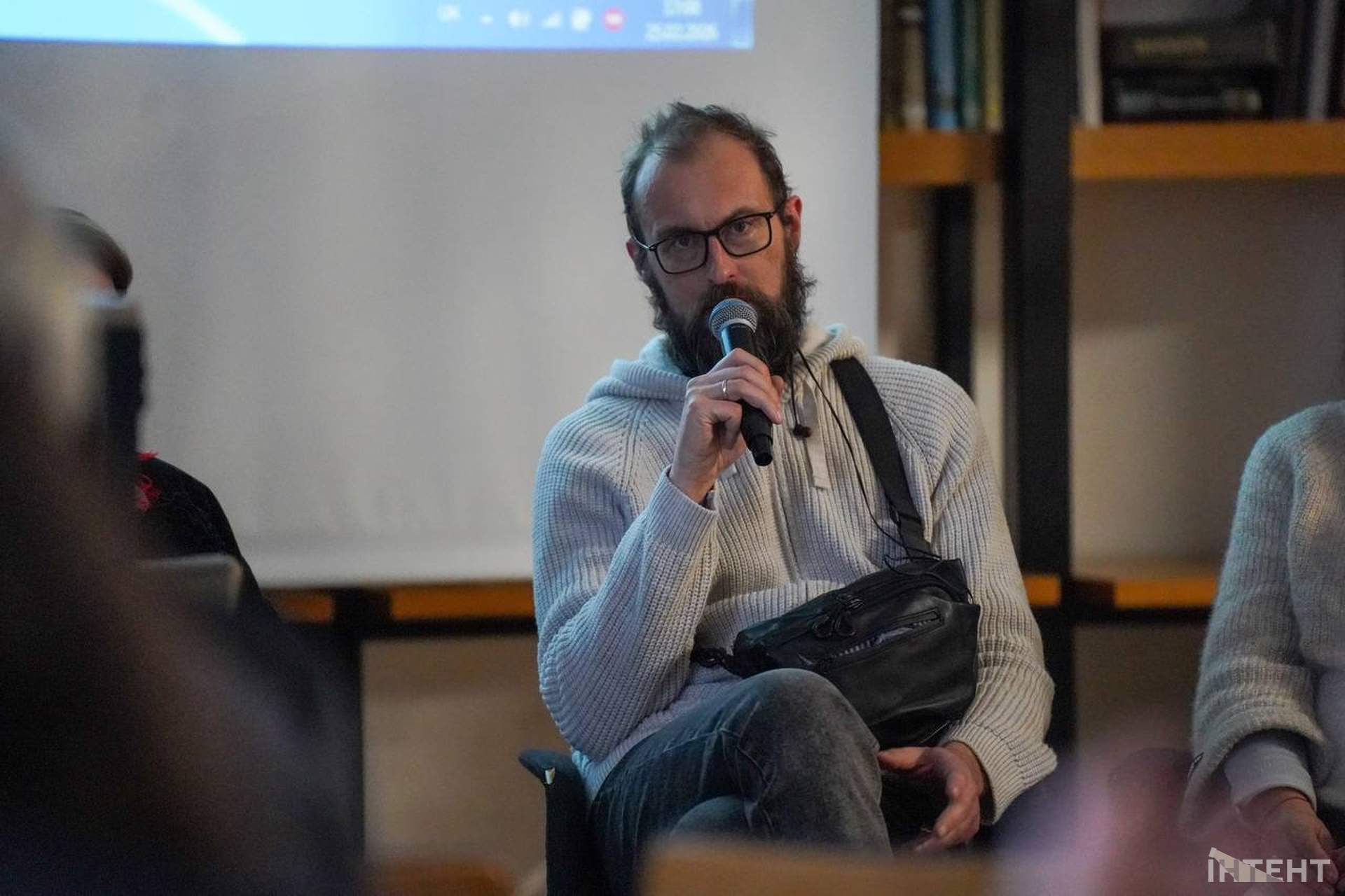 Дискусії, плагіат і 300 тисяч на конкурс: чим закінчились обговорення пам’ятника Лесі Українці