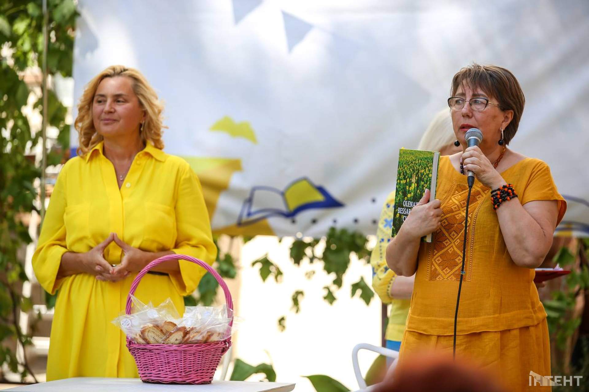 В одеській бібліотеці відзначили свято причорноморської глиняної іграшки